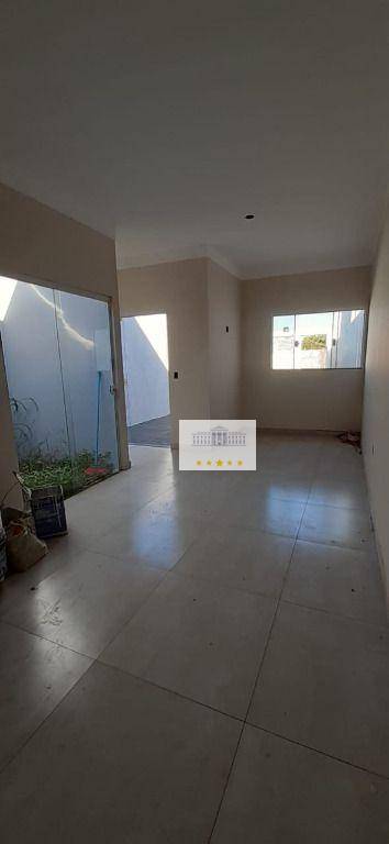 Casa à venda com 2 quartos, 69m² - Foto 4