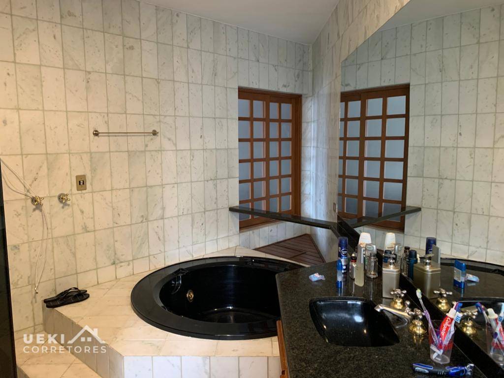 Casa à venda com 4 quartos, 328m² - Foto 15