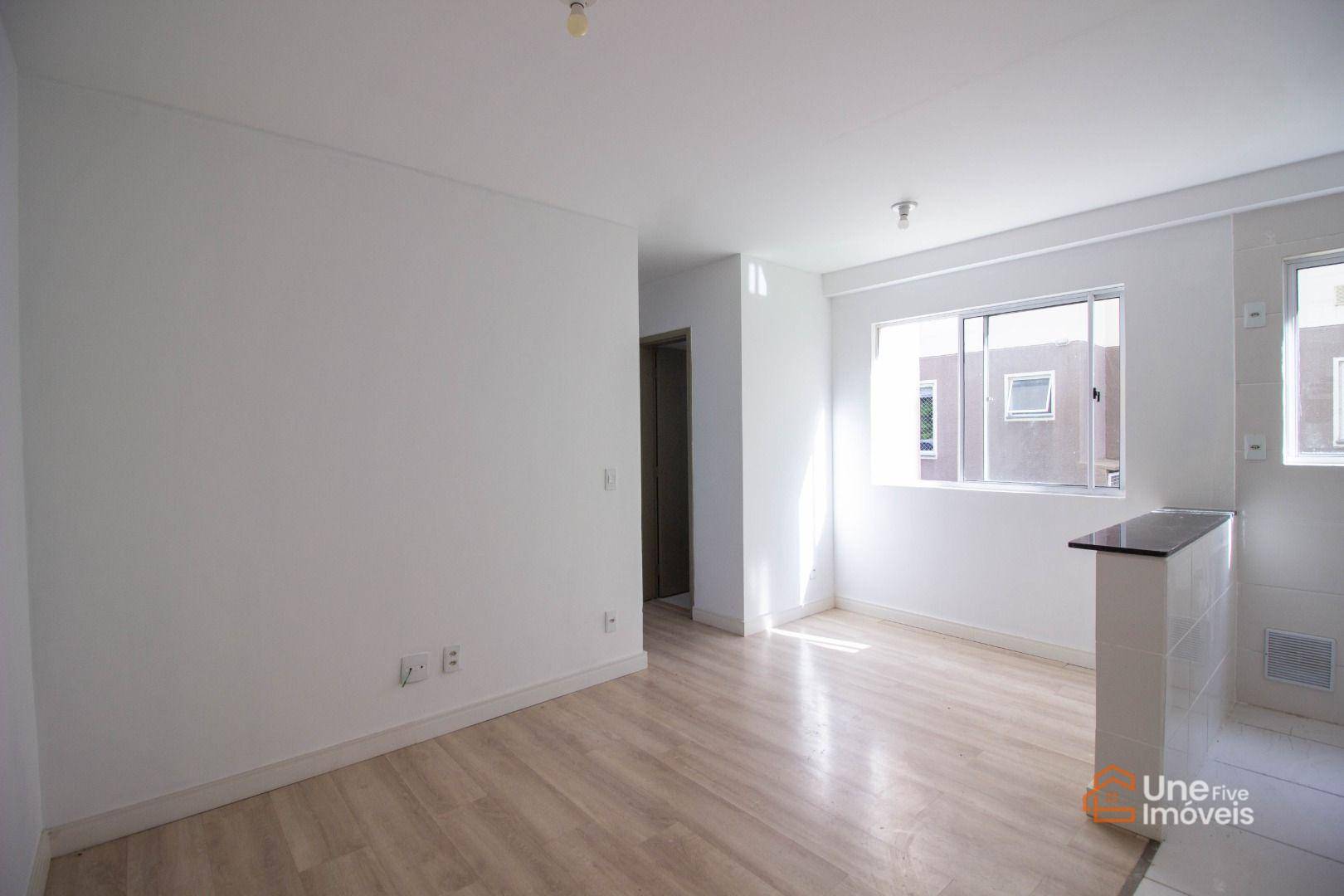 Apartamento à venda com 2 quartos, 44m² - Foto 1
