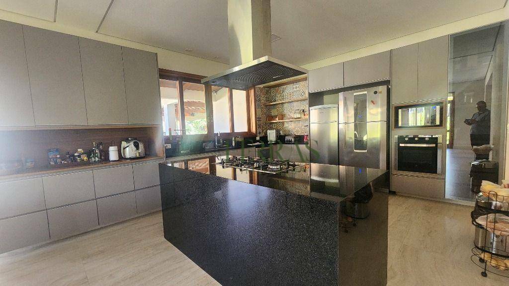 Casa de Condomínio à venda com 7 quartos, 1350m² - Foto 11