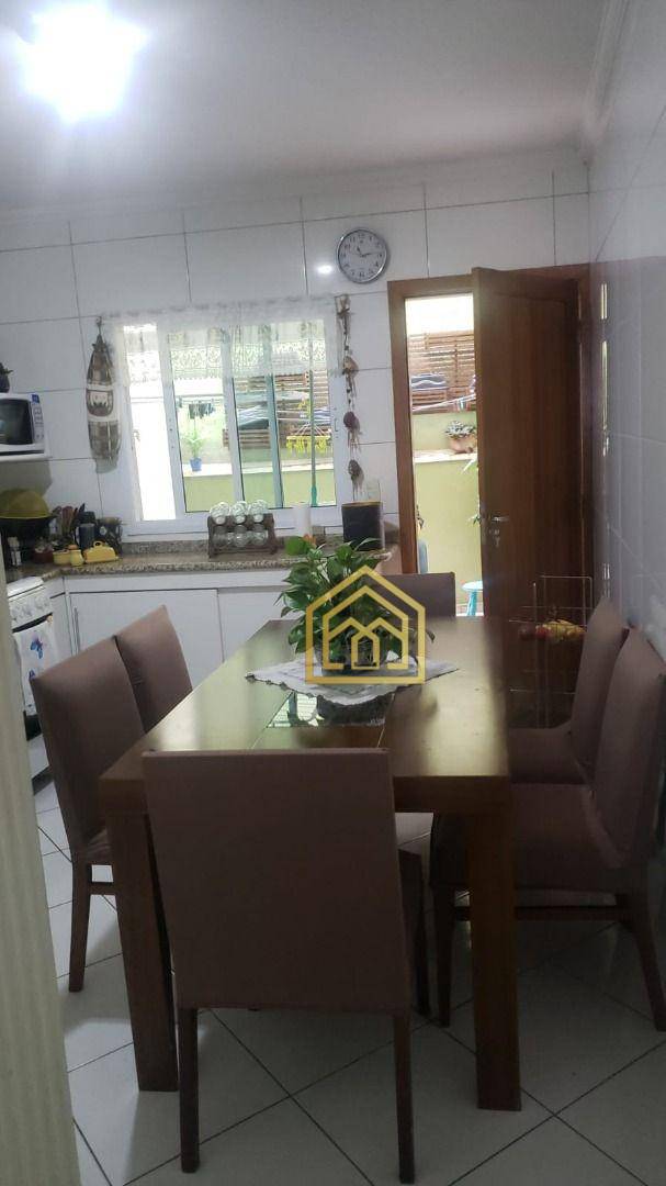 Sobrado à venda com 3 quartos, 114m² - Foto 4