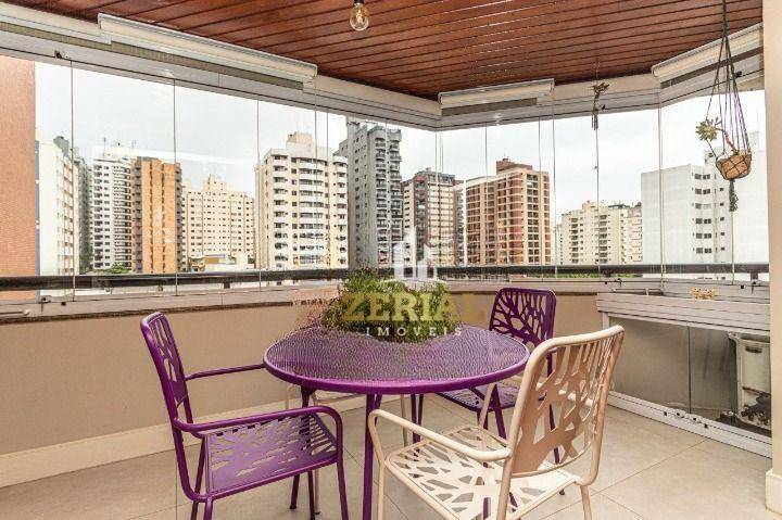 Apartamento à venda com 3 quartos, 177m² - Foto 3