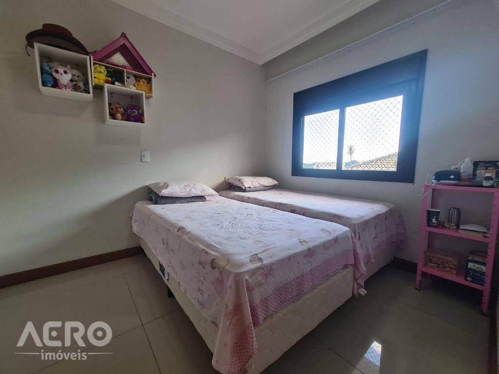 Casa de Condomínio à venda com 3 quartos, 260m² - Foto 18