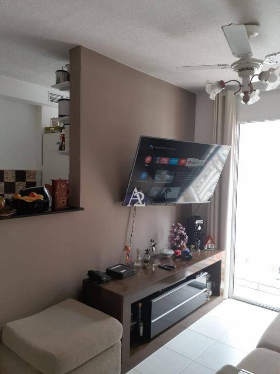 Apartamento à venda com 2 quartos, 50m² - Foto 3