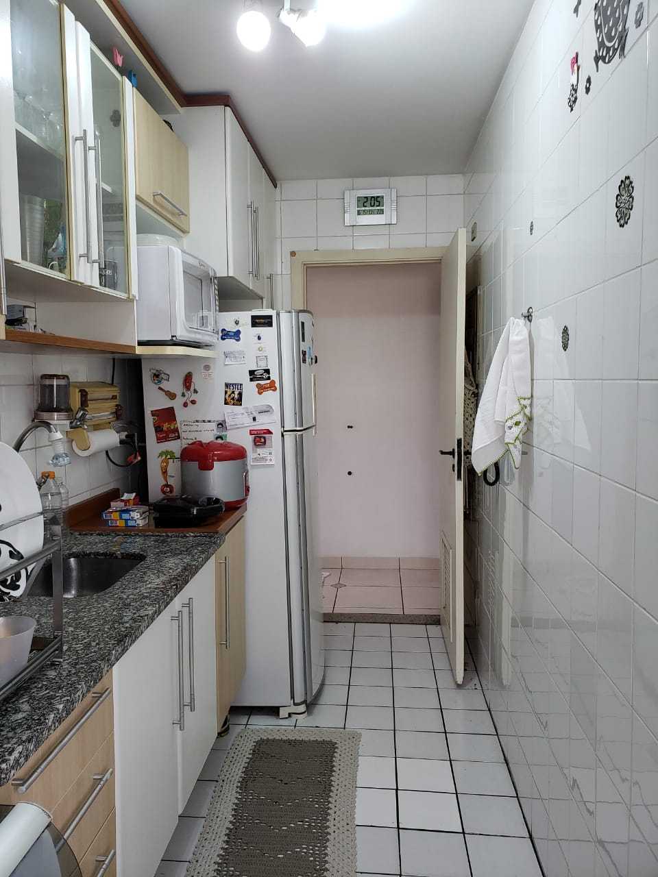 Apartamento à venda com 2 quartos, 60m² - Foto 3