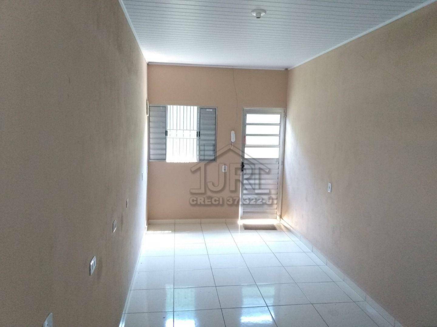 Casa para alugar com 1 quarto, 25m² - Foto 1