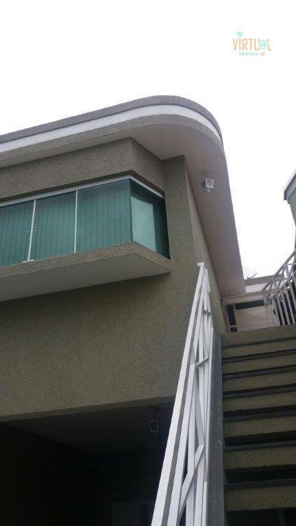 Sobrado à venda com 3 quartos, 120m² - Foto 1