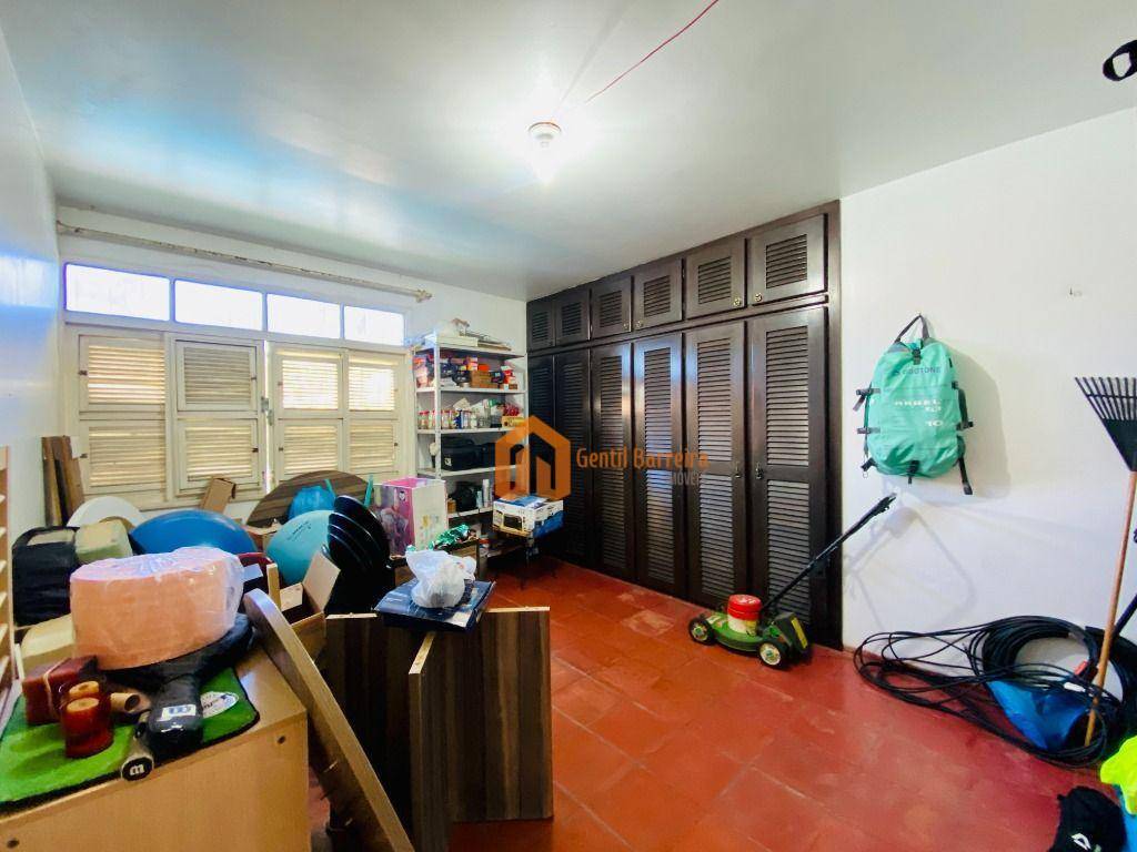 Casa, 3 quartos, 1072 m² - Foto 11