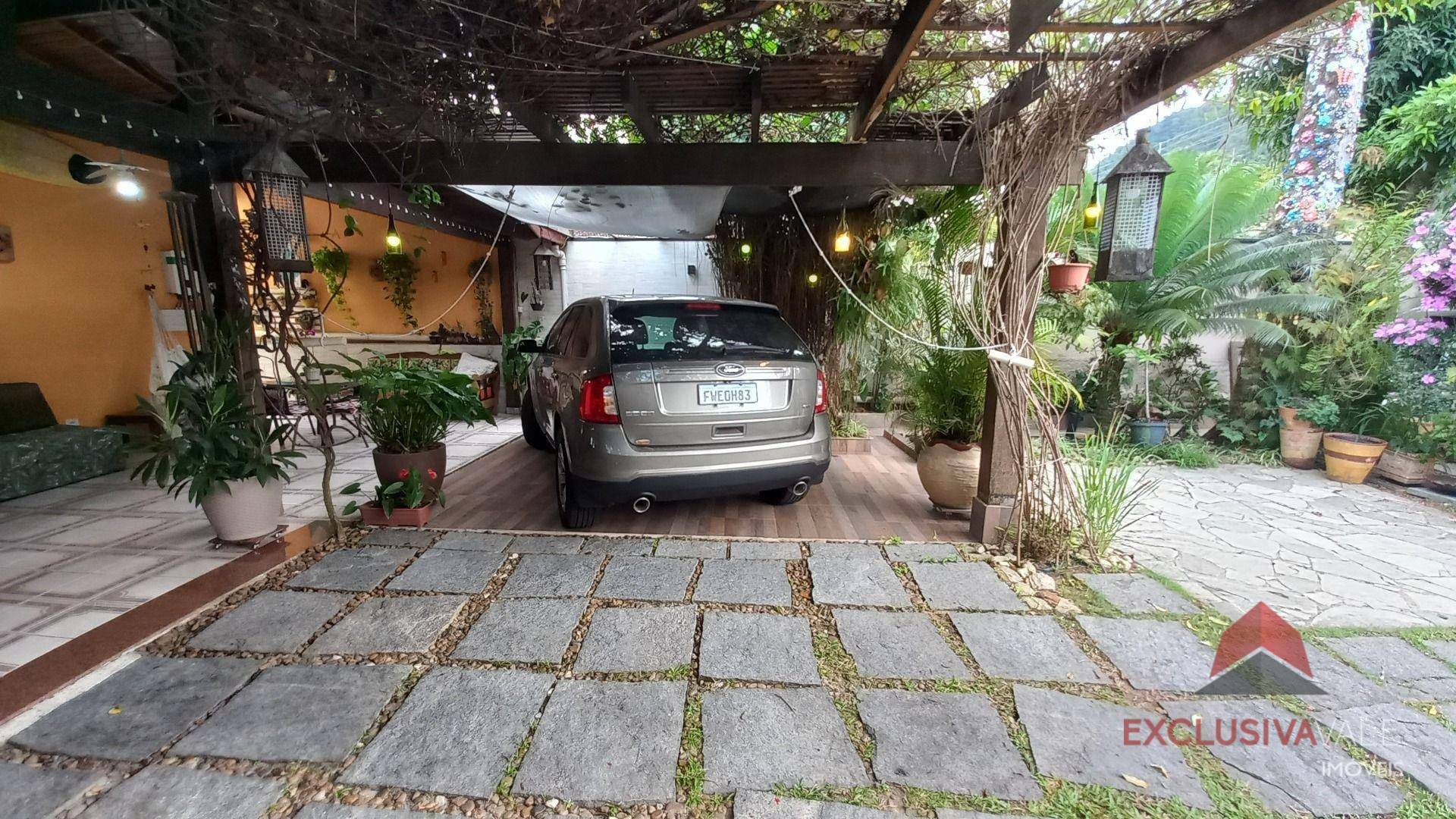 Casa à venda com 6 quartos, 356m² - Foto 12