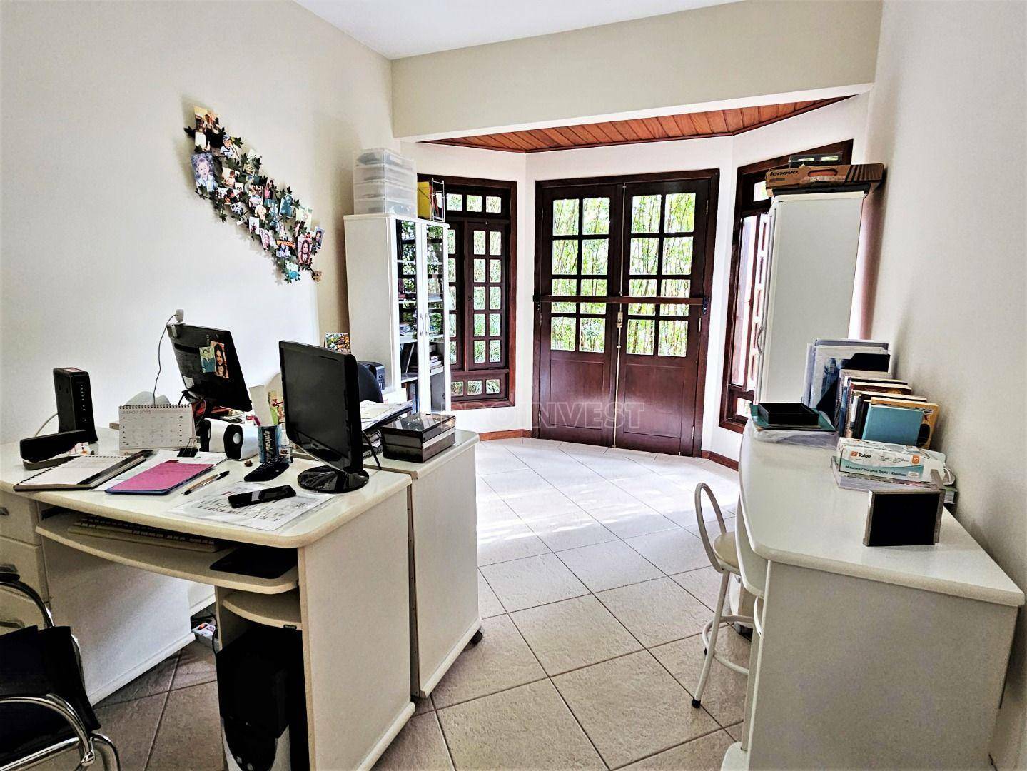 Casa de Condomínio à venda com 4 quartos, 300m² - Foto 13