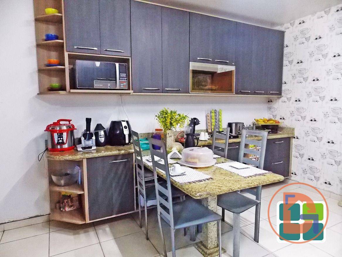 Casa à venda com 3 quartos, 180m² - Foto 12