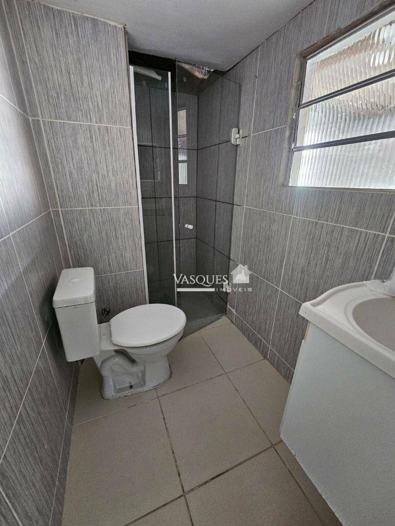 Casa à venda com 2 quartos, 50m² - Foto 6