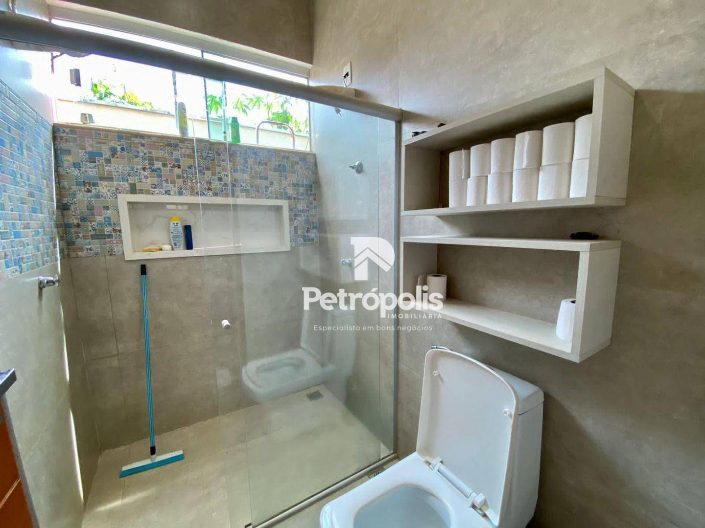 Casa à venda com 3 quartos, 250m² - Foto 16