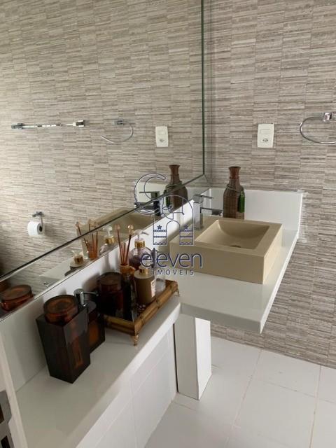 Apartamento à venda com 4 quartos, 225m² - Foto 22