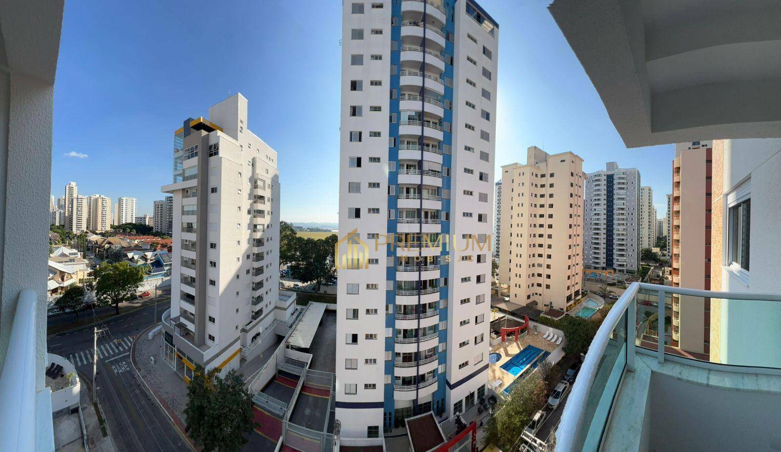 Apartamento à venda com 2 quartos, 76m² - Foto 3