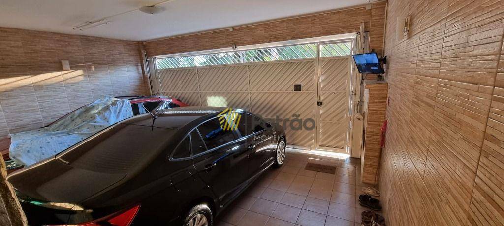 Sobrado à venda com 3 quartos, 200m² - Foto 30