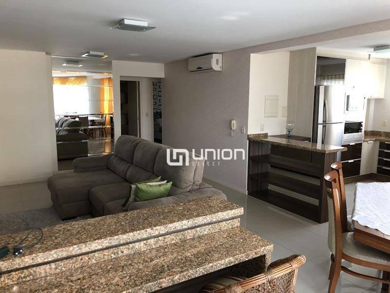 Apartamento à venda com 3 quartos, 143m² - Foto 8