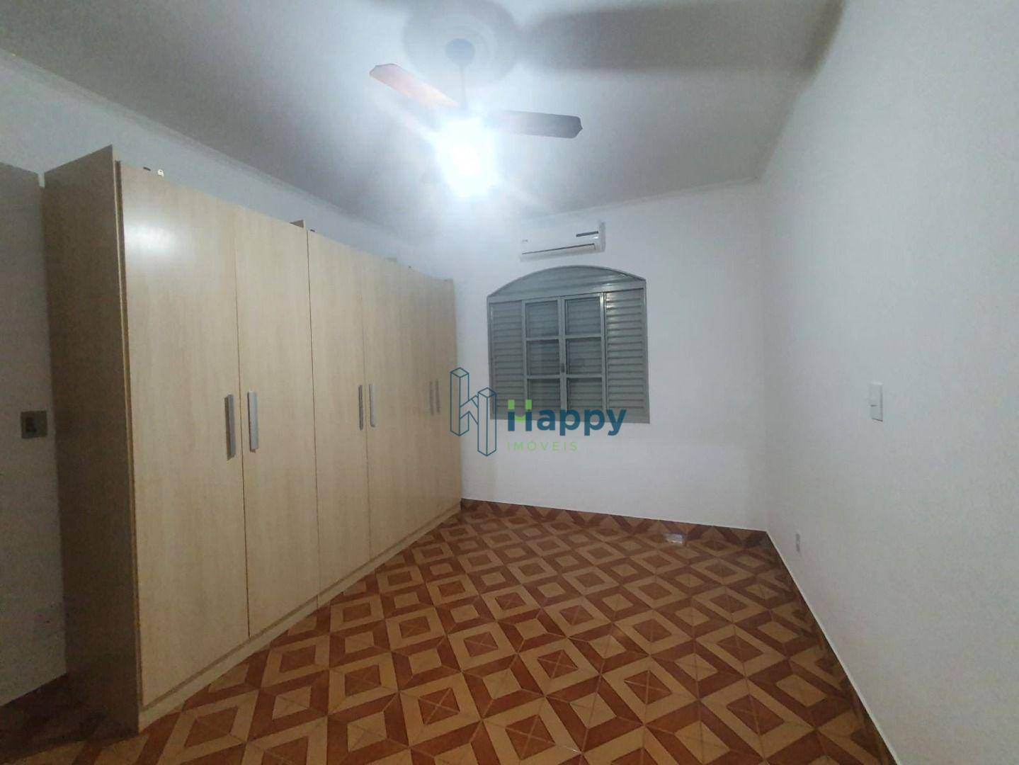 Casa à venda com 3 quartos, 169m² - Foto 14