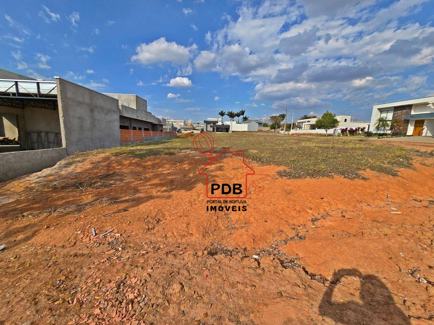 Loteamento e Condomínio, 653 m² - Foto 2
