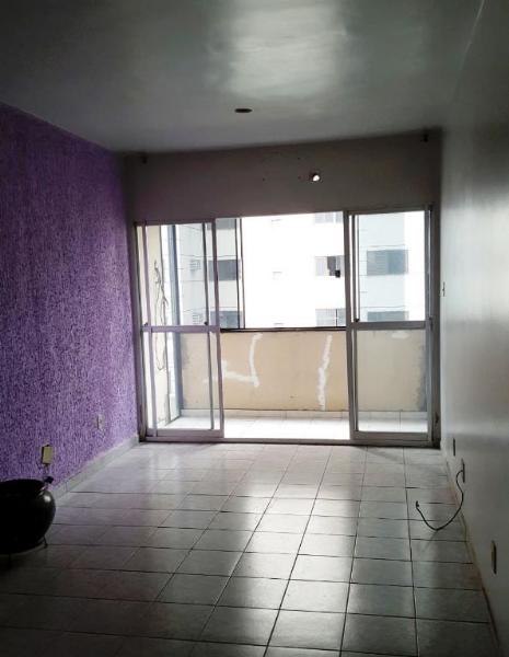 Apartamento à venda com 3 quartos, 80m² - Foto 9