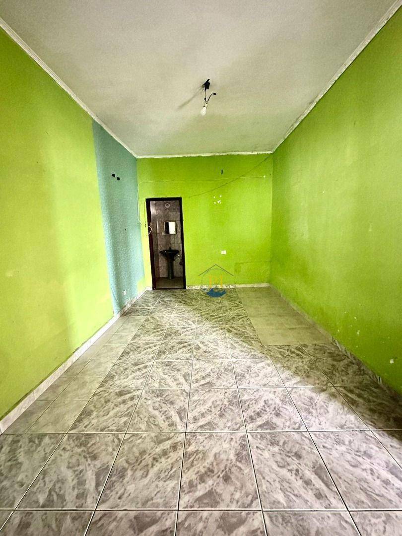 Casa à venda com 2 quartos, 170m² - Foto 4