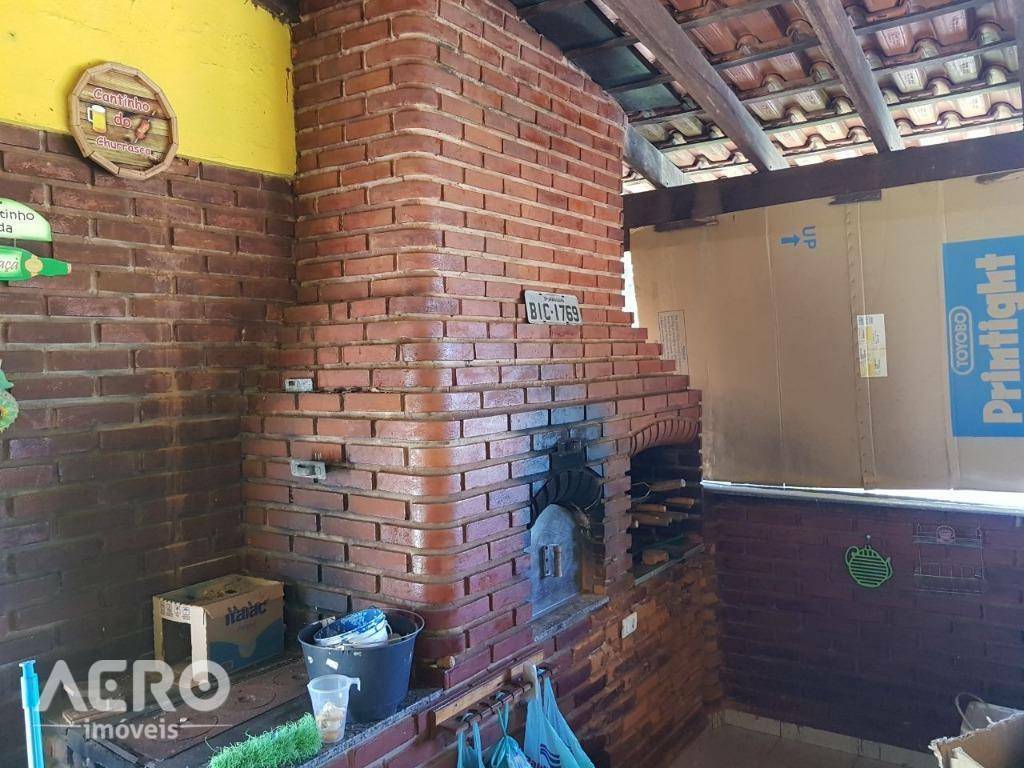 Chácara à venda com 5 quartos, 530m² - Foto 8