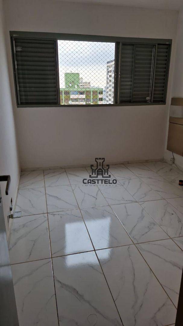 Apartamento à venda com 3 quartos, 80m² - Foto 3