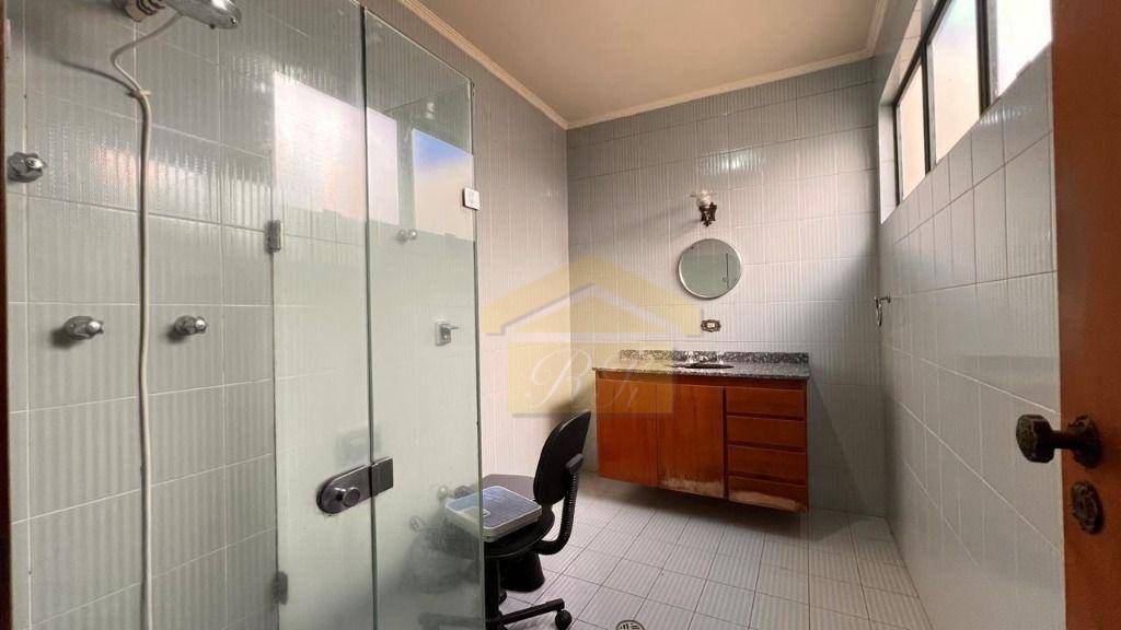 Sobrado à venda com 5 quartos, 293m² - Foto 29