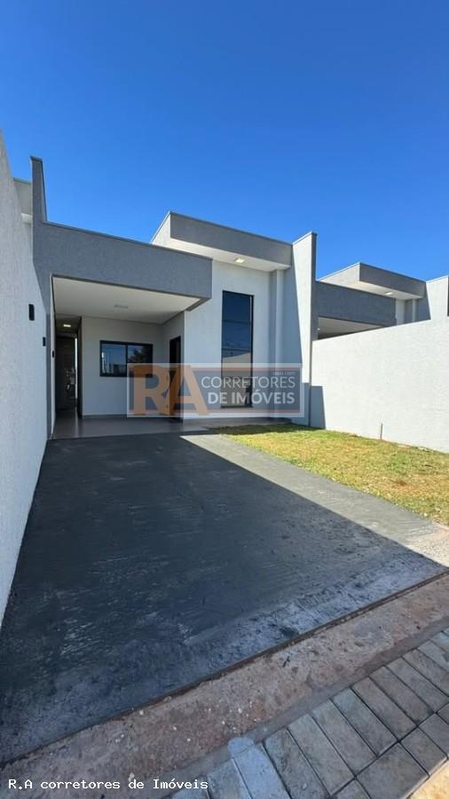 Casa à venda com 2 quartos, 150m² - Foto 1