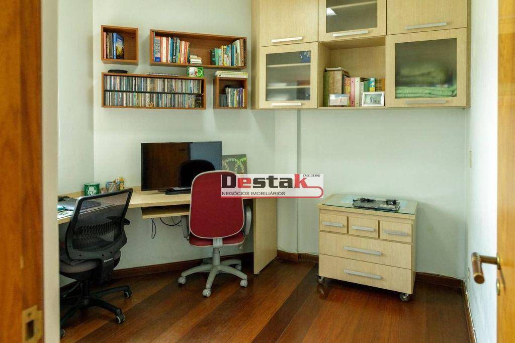 Apartamento à venda com 3 quartos, 135m² - Foto 11