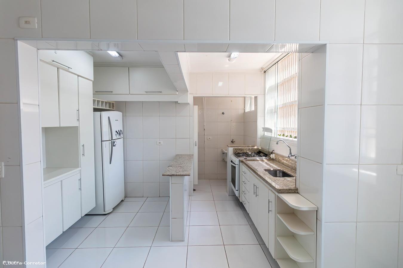 Apartamento para alugar com 2 quartos, 200m² - Foto 10