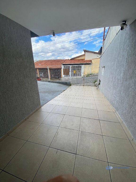 Casa à venda e aluguel com 3 quartos, 180m² - Foto 7