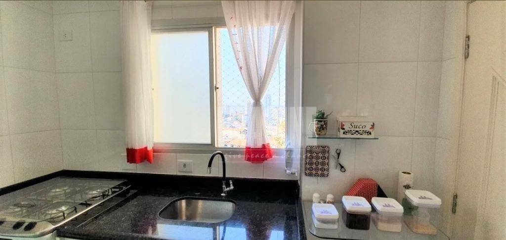 Apartamento à venda com 2 quartos, 70m² - Foto 7