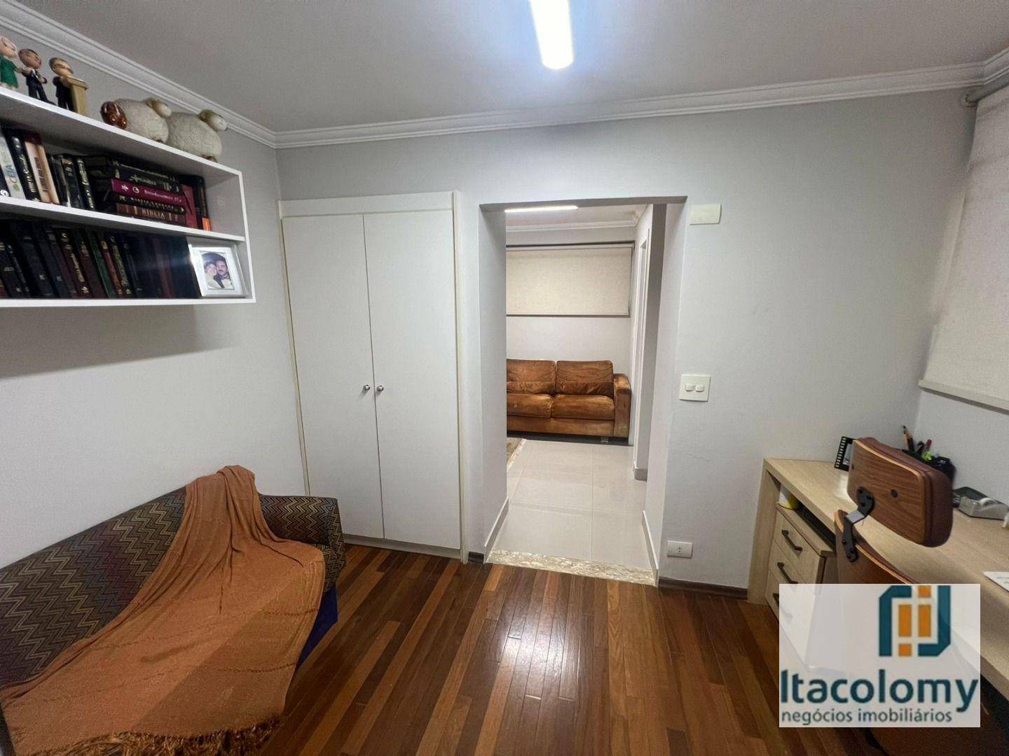 Casa de Condomínio para alugar com 4 quartos, 400m² - Foto 26