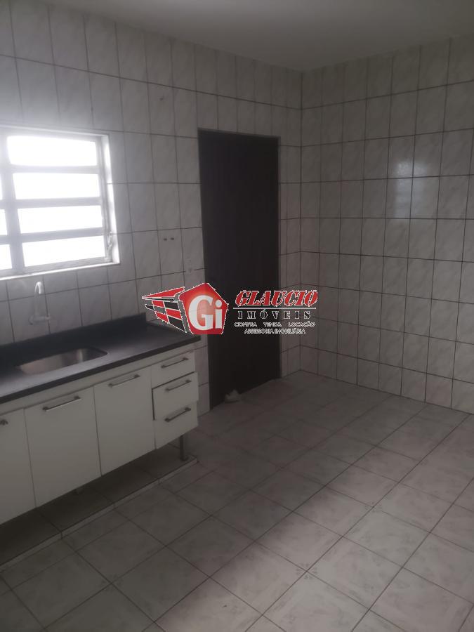 Casa à venda com 2 quartos, 125m² - Foto 12