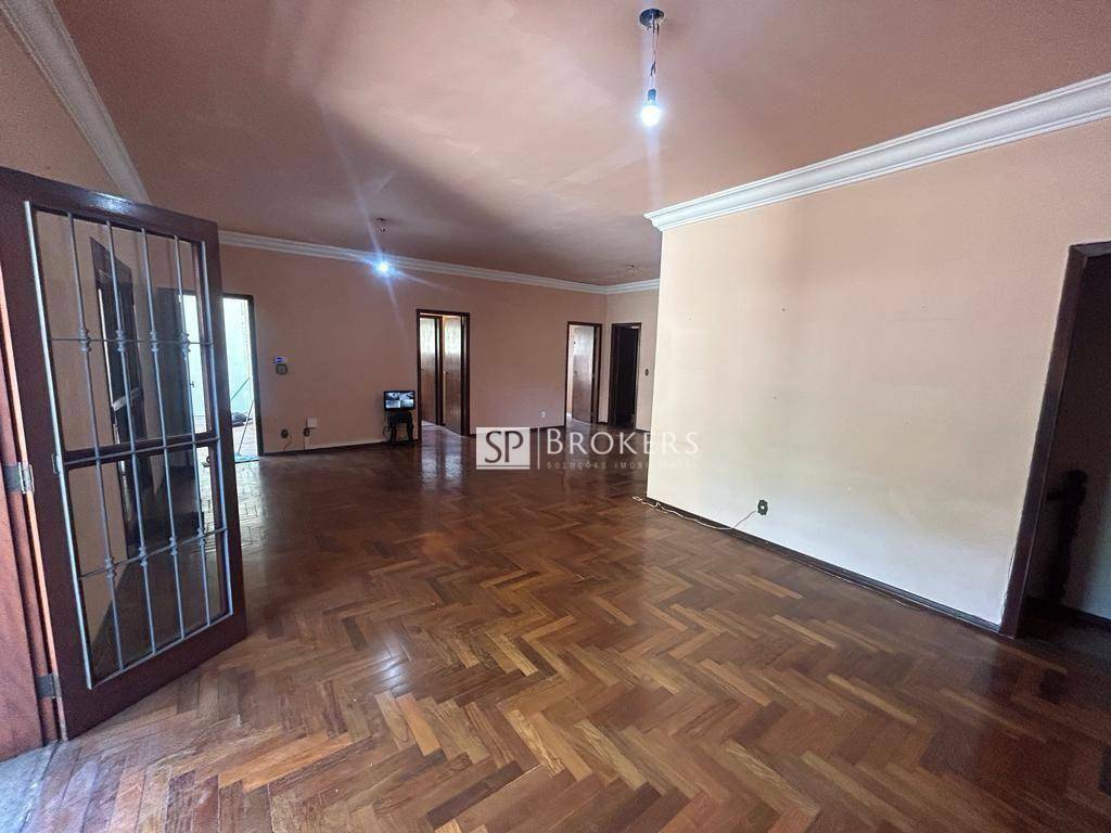 Casa à venda e aluguel com 3 quartos, 340m² - Foto 14