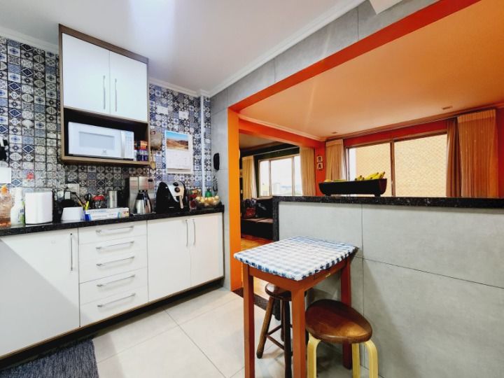 Apartamento à venda com 3 quartos, 95m² - Foto 6