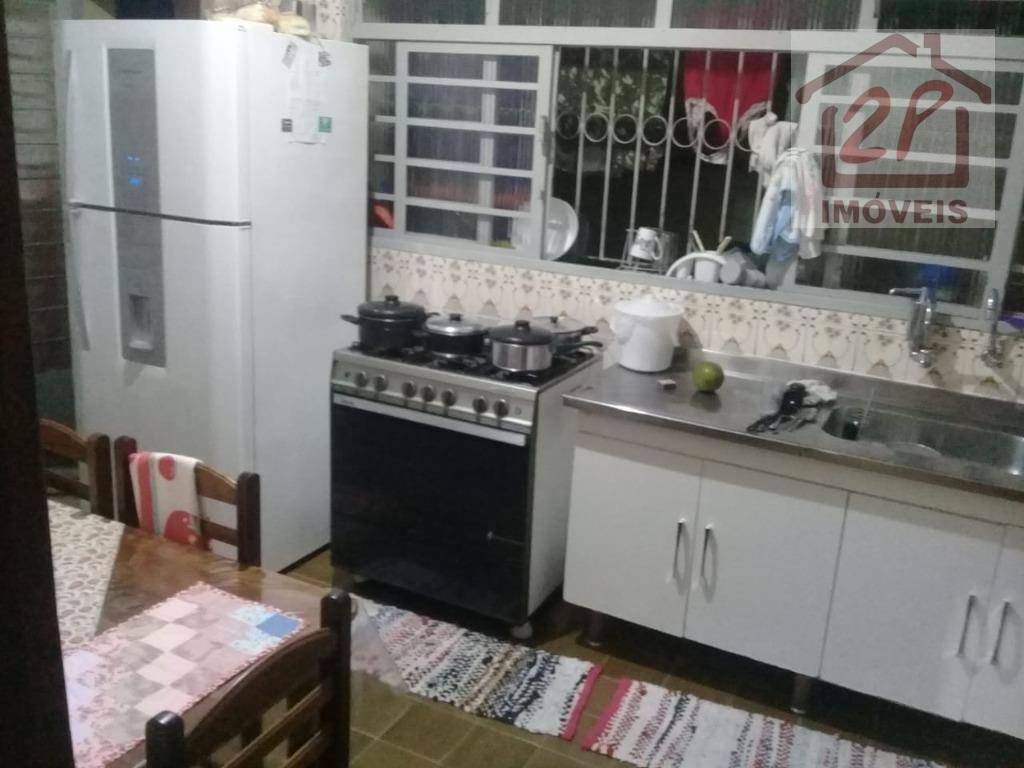 Casa à venda com 3 quartos, 250M2 - Foto 3