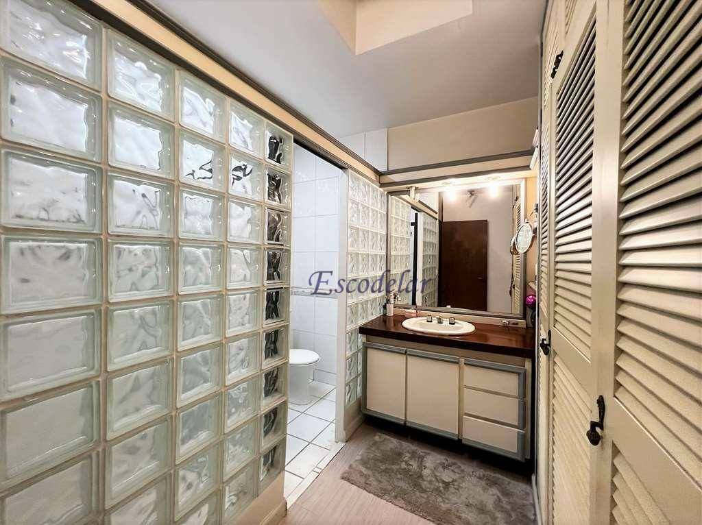 Casa de Condomínio à venda com 4 quartos, 640m² - Foto 49