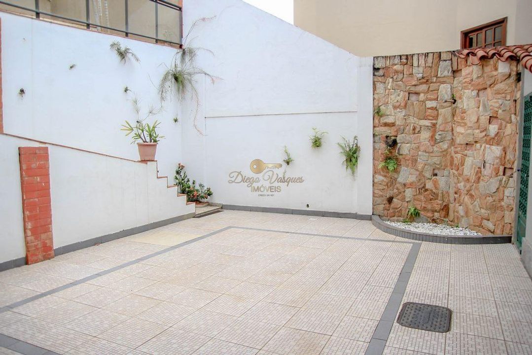 Casa à venda com 3 quartos, 300m² - Foto 30