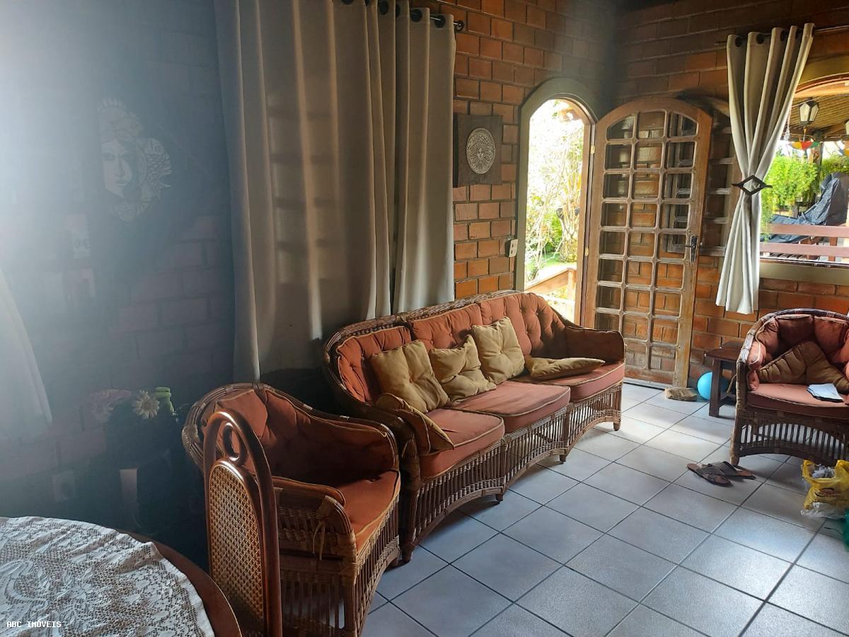 Casa de Condomínio para alugar com 3 quartos, 345m² - Foto 6