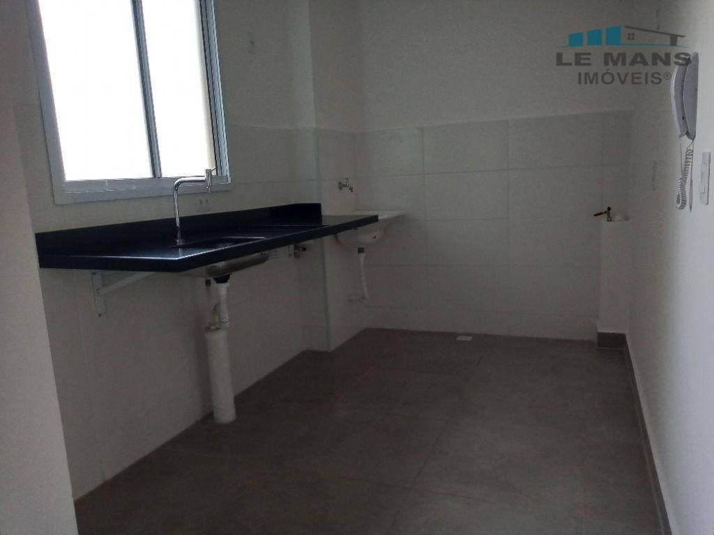 Apartamento para alugar com 2 quartos, 45m² - Foto 10