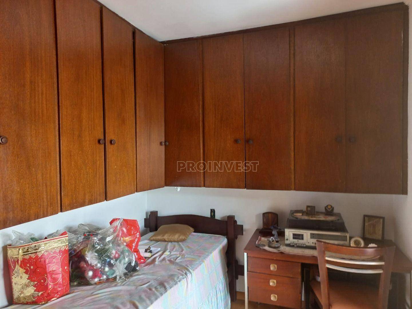 Casa à venda com 3 quartos, 236m² - Foto 18