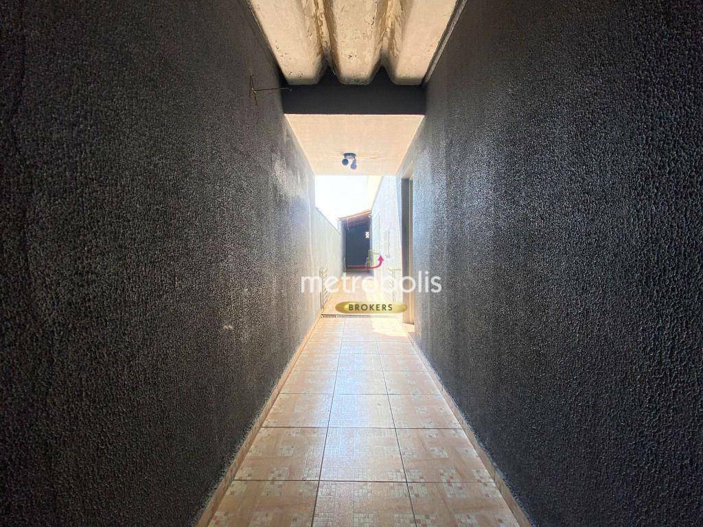 Sobrado à venda com 3 quartos, 200m² - Foto 4