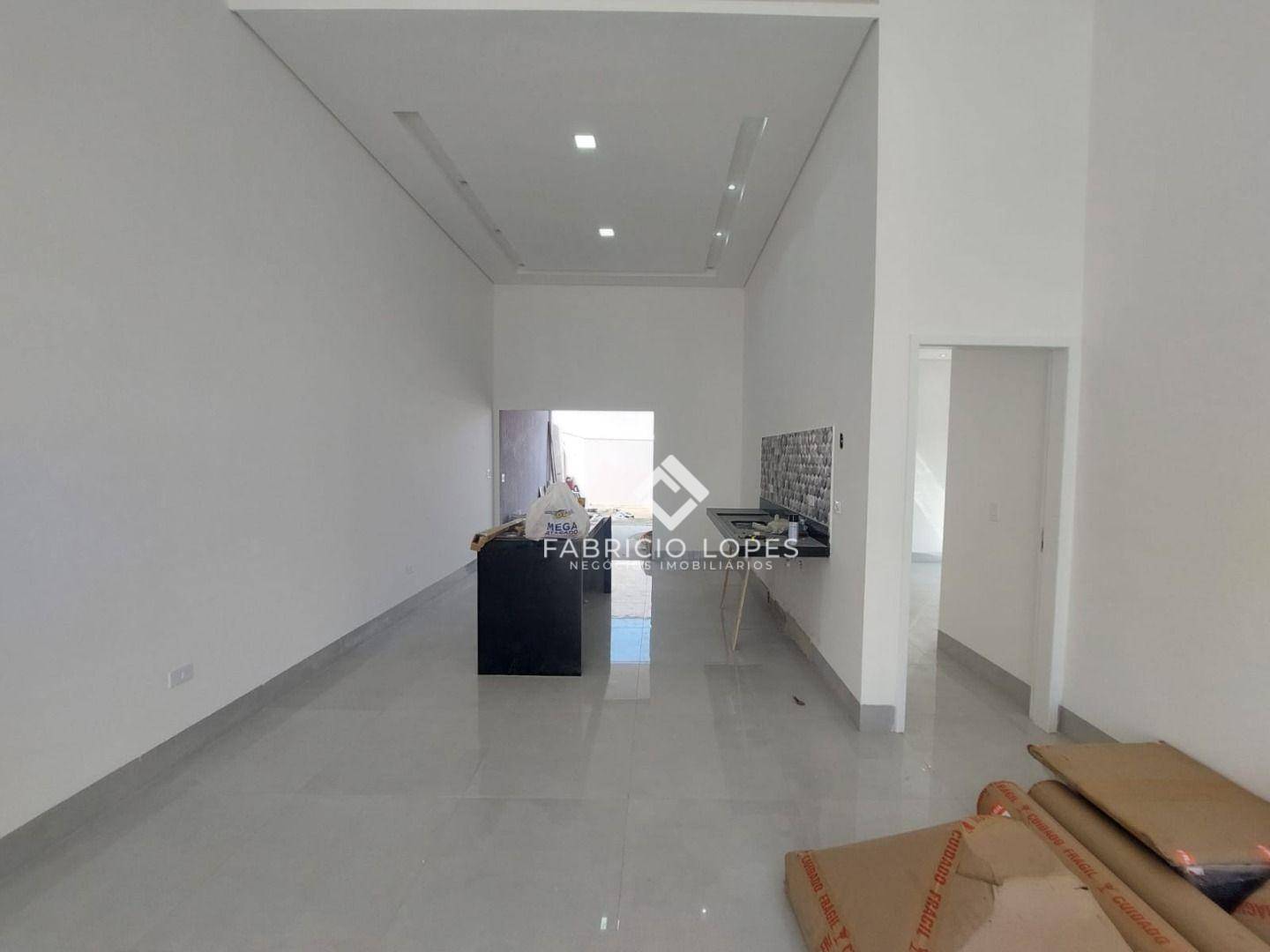 Casa à venda com 3 quartos, 101m² - Foto 1