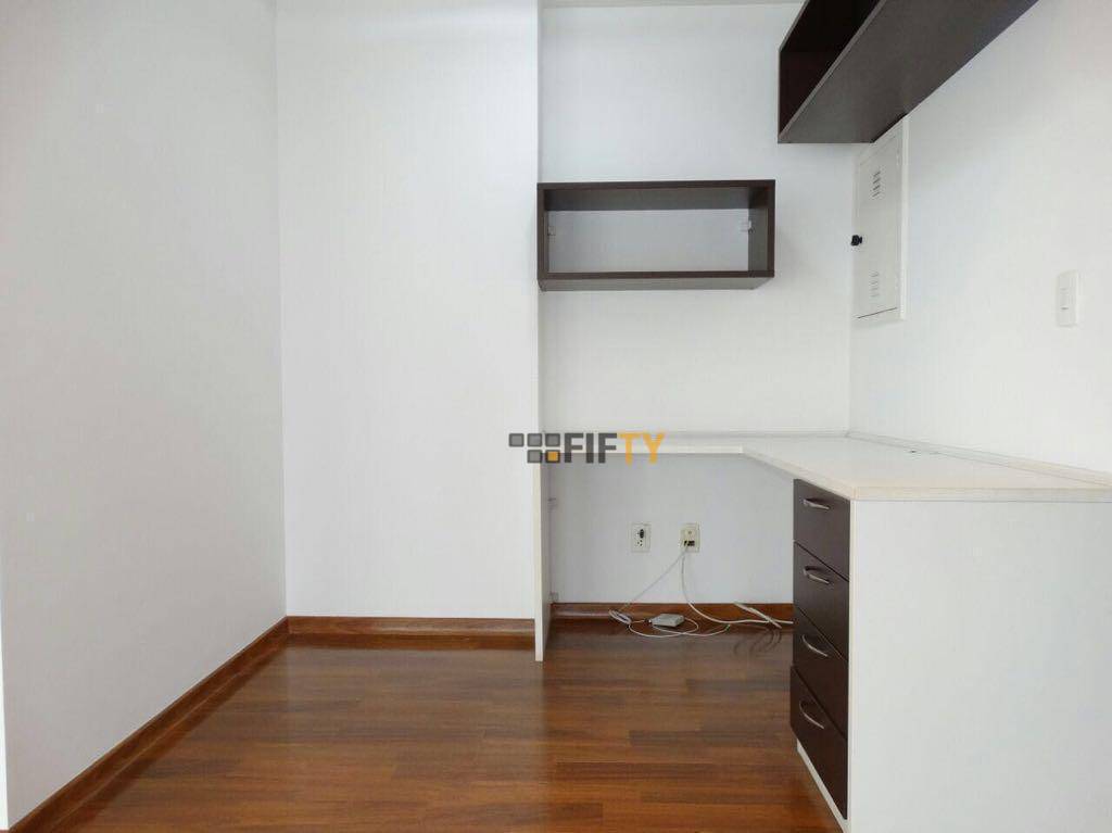 Apartamento para alugar com 3 quartos, 137m² - Foto 23