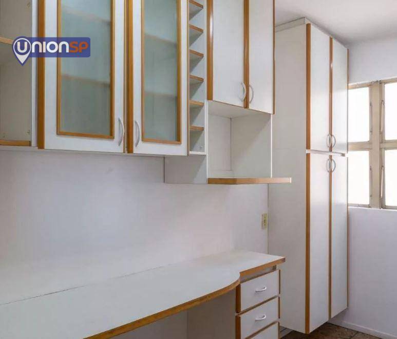 Apartamento à venda com 2 quartos, 65m² - Foto 9