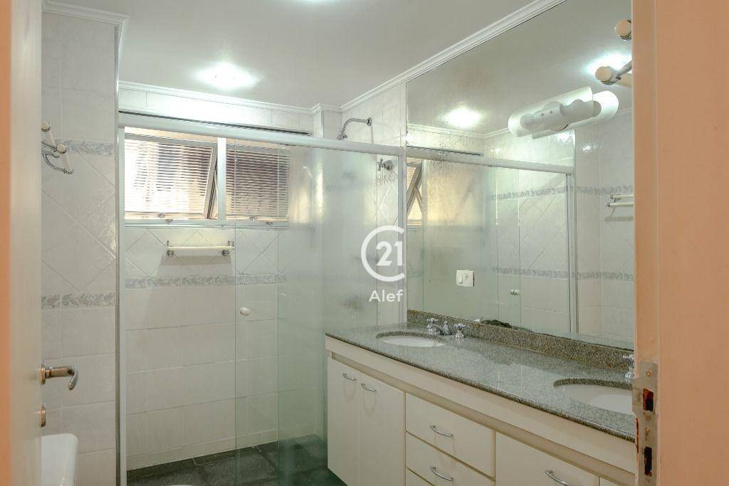 Apartamento à venda com 3 quartos, 250m² - Foto 14