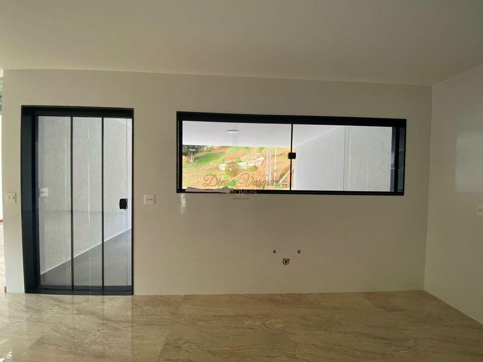 Casa de Condomínio à venda com 3 quartos, 300m² - Foto 4