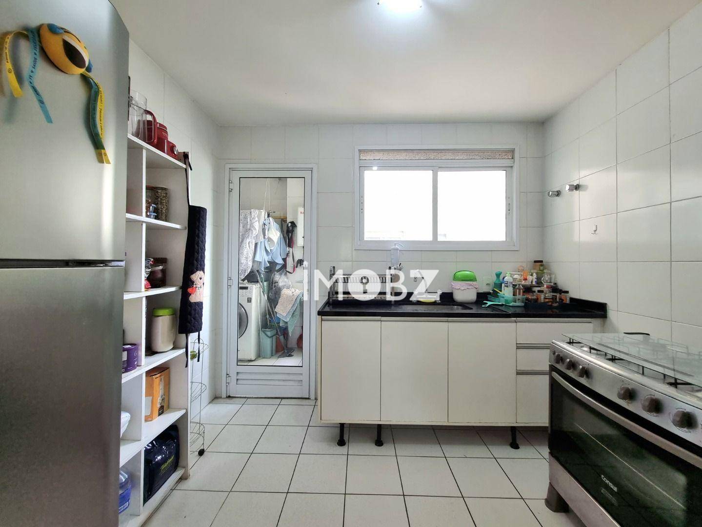 Apartamento à venda com 3 quartos, 107m² - Foto 11